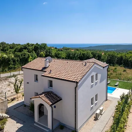 Diminici Villas *