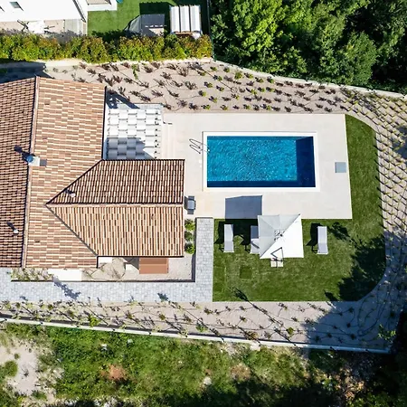 빌라 Diminici Villas *
