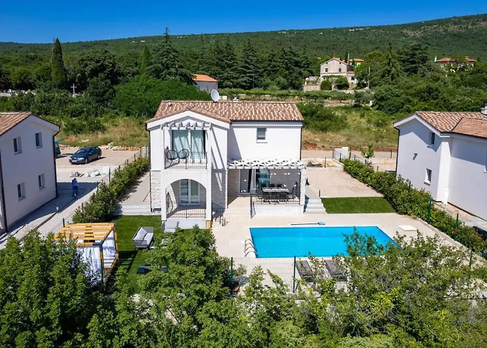 Villa Diminici Villas *