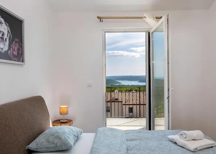 Villa Diminici Villas *