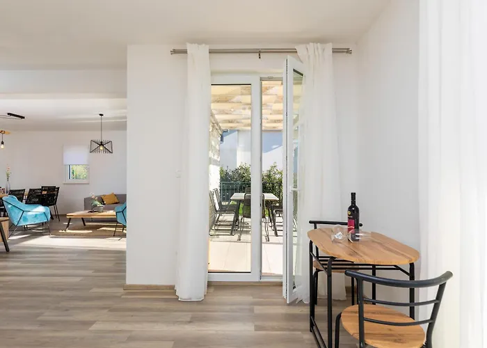 Villa Diminici Villas *