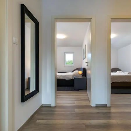 Villa Diminici Villas *