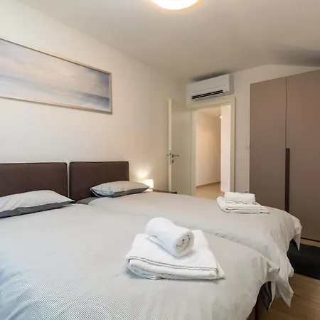 Diminici Villas *